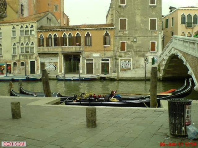 Venice-Gondola.jpg